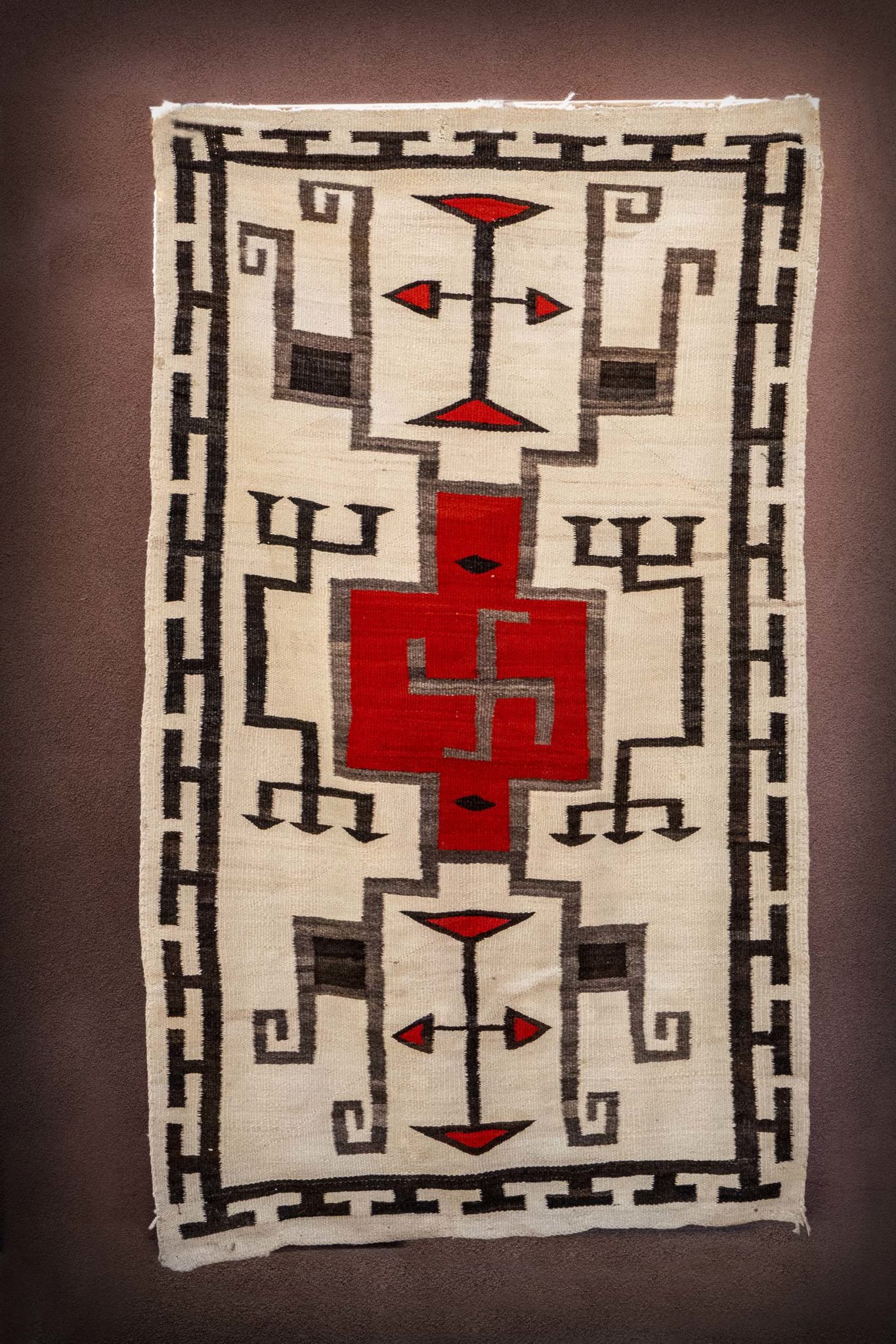 navajo-rug-crystal-the-nambe-trading-post-and-the-museum-of-western